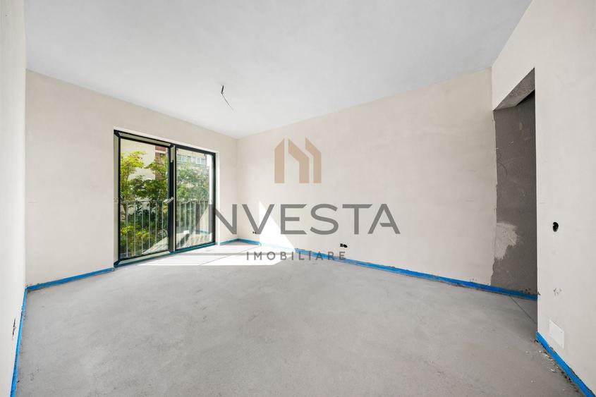 Apartament cu 3 camere semidecomandat în Mărăști