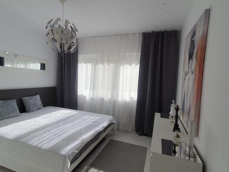 Vand apartament 3 camere zona Micalaca renovat modern -gata de mutat! - 4