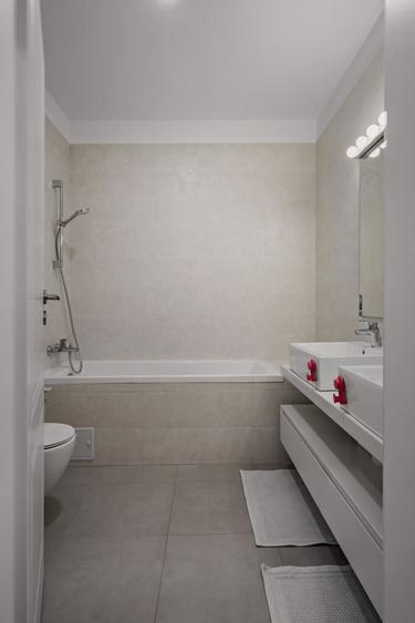 Vila pe parter cu 5 camere  | 655 mp teren | dotata cu panouri solare - 24