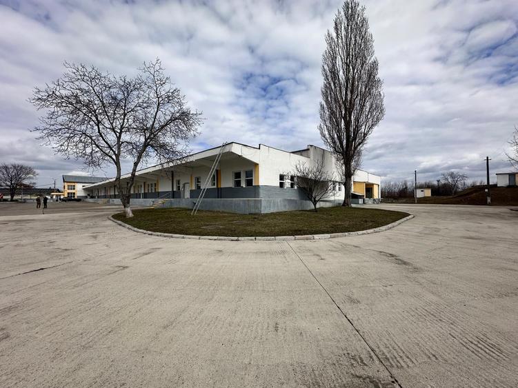 Hale/ spatii de inchiriat in jud. Iasi, Pascani, de la 500mp la 5000mp - 5