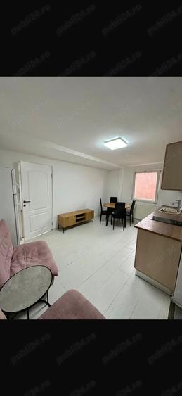 Inchiriez apartament la casa - 1