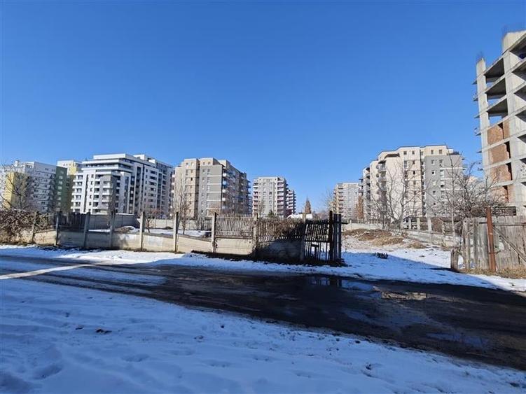 Vanzare teren intravilan in zona Tractorul Vis a Vis de Coresi Mall - 4