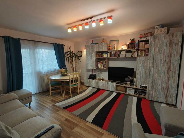 Apartament 4 camere de vanzare Satu Mare , Micro 16 - 2