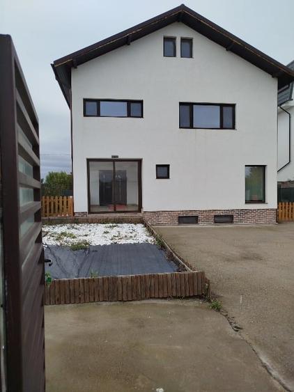 Proprietar ,Ostra t 380 mp utili - ideal grădiniță / centru medical. Corbeanca - 10