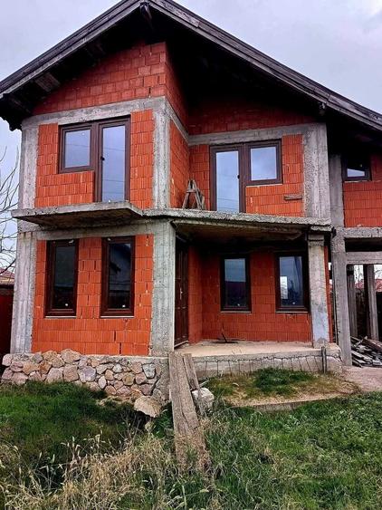 Casa la rosu de vanzare Oradea, zona Episcopia - 6