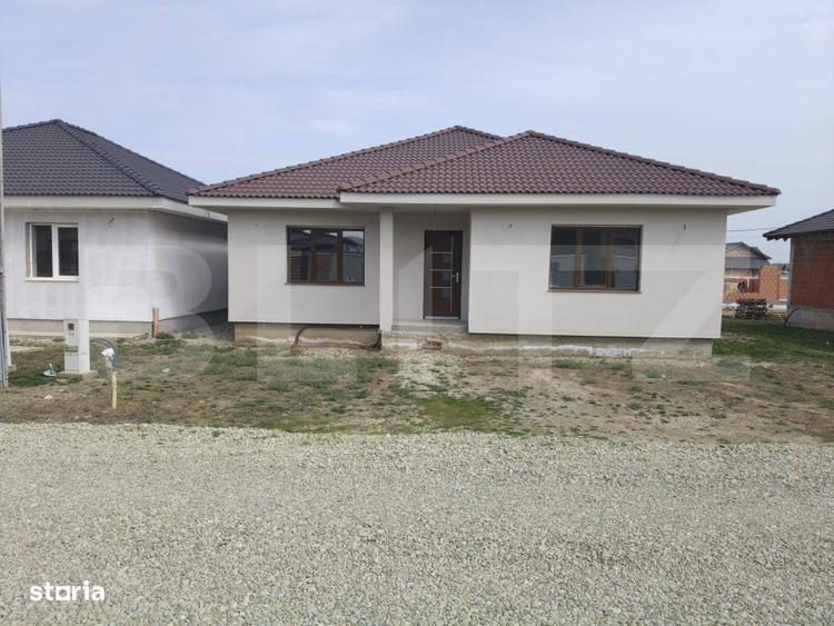 De vanzare casa Santandrei pe un singur nivel intr-o zona linistita - 5