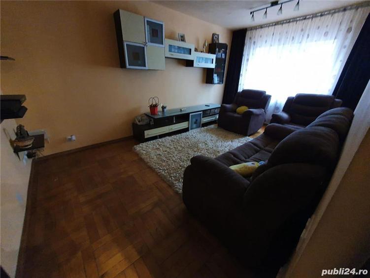 Apartament 3 camere cf 1 decomandat - 4