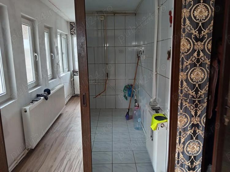 Vind garsoniera Mangalia 28Mp situata intr-o vila de apartamente ?i garsoniere Et2 str. ?epe? Voda - 9