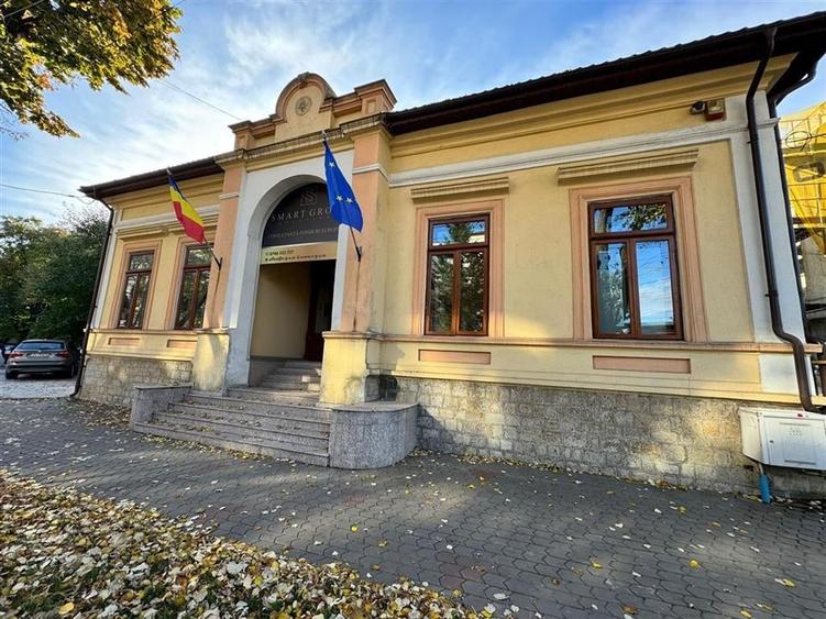 Cladire cu un aspect aparte de inchiriat in Centrul Focsaniului - 24