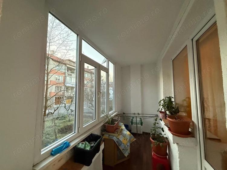 Apartament 3 camere de inchiriat,decomandat, etaj 1, 90 mp - 1