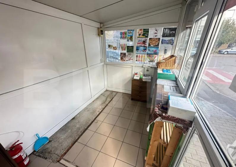 Spa?iu comercial 10 mp ideal pentru chio?c, amplasat ? - 3