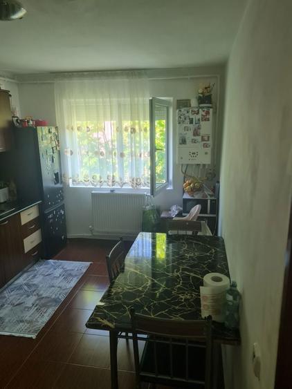 Apartament de vanzare - 2