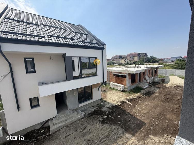 Casă cu 4 camere în Central