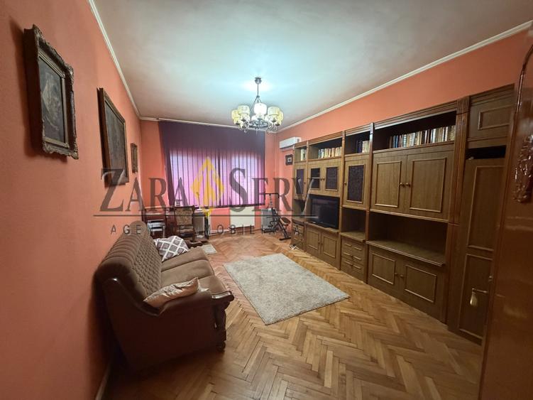 Casă de vânzare – Lupeni (Value Center) - 9