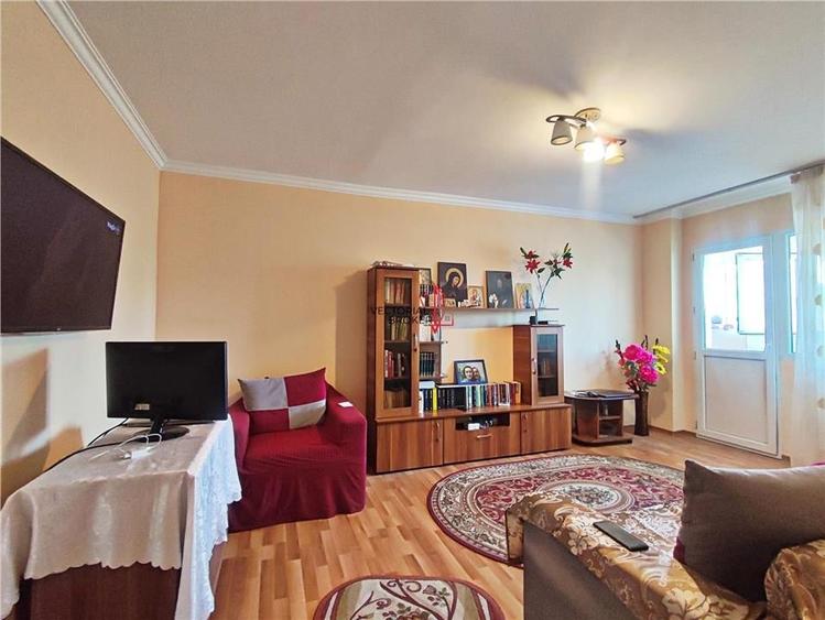 Apartament decomandat la et.2/10, vedere panoramica pe parcul TEI - 22