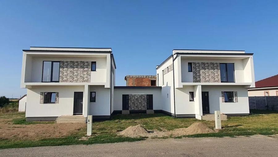 De v&acirc;nzare duplex modern &icirc;n Dumbrăvița - 1