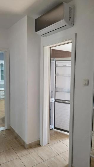 Proprietar inchiriez apartament 3 camere decomandat conf I - 10