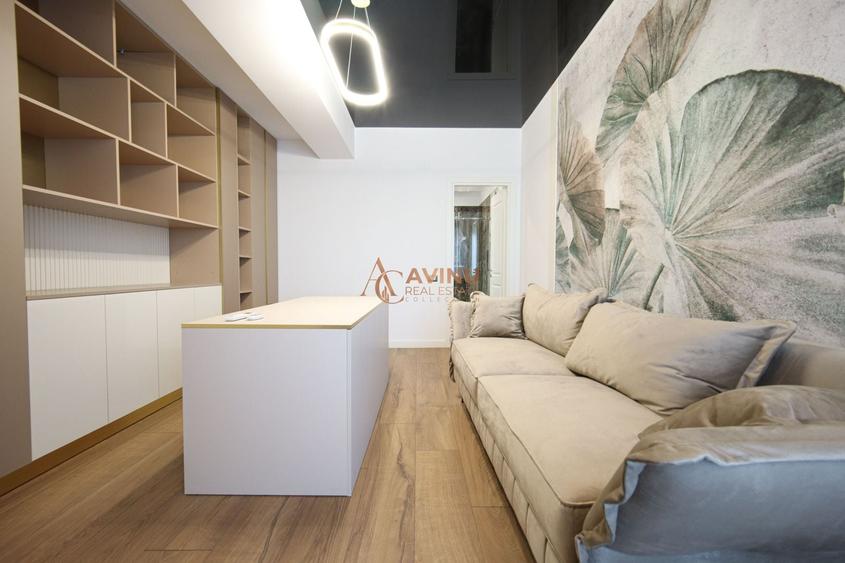 Apartament cu 4 camere în Sud-Vest