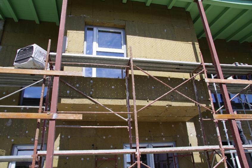 Casă individuală cu 4 camere cu Teren 270 Mp în 1 Mai