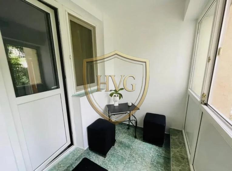 Apartament cu 3 camere decomandat, mobilat în Tei