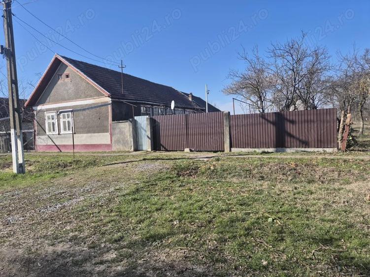Casă cu 3 camere cu Teren 2880 Mp în Adea