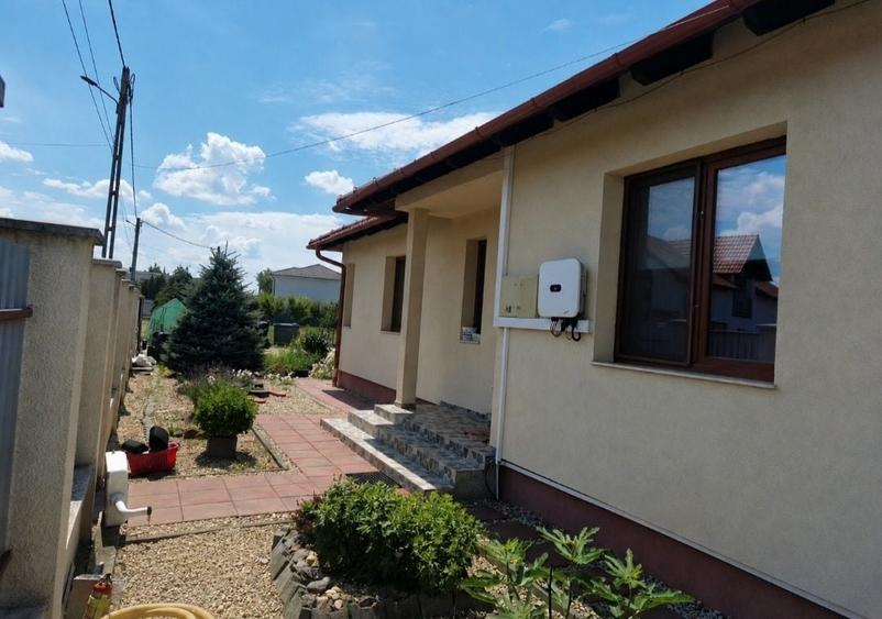 Casă cu 3 camere în Vetiș