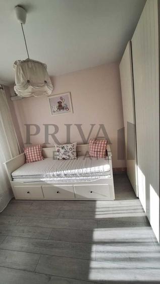 Apartament cu 3 camere, mobilat în Complex Studențesc