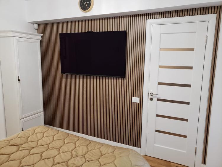 Apartament cu 2 camere semidecomandat, mobilat în Central