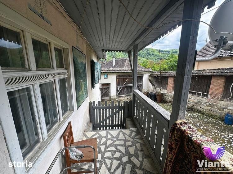 CASA INDIVIDUALA 3 CAMERE CU TEREN 1100MP - FANTANELE - 1
