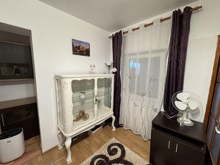 Casă cu 2 camere în Central