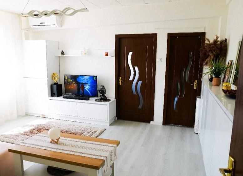 Apartament cu 2 camere nedecomandat în Trivale