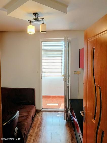 Apartament cu 3 camere decomandat în Central