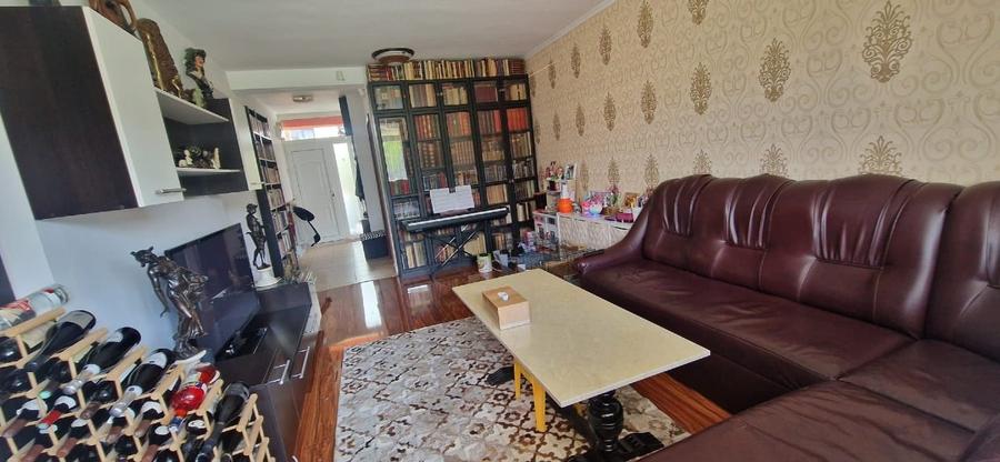 Duplex cu 4 camere cu Canalizare în Bună Ziua