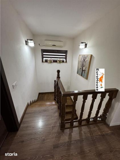 Casă cu 4 camere cu Teren 500 Mp în Central