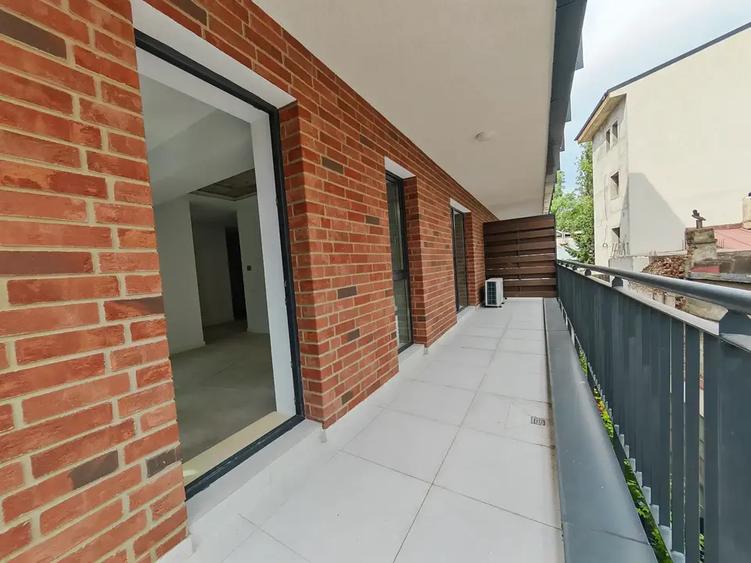 Apartament cu 2 camere decomandat în Pache Protopopescu
