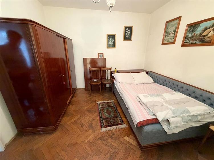Apartament cu 2 camere nedecomandat în Podu Roș