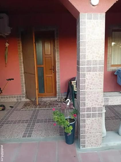 Casă cu 3 camere în Mihai Viteazu