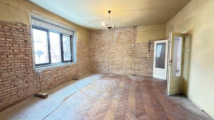 Proprietate cu 2 case | Teren 546 mp | Str. Albinelor Nr.18 - Carei - 9