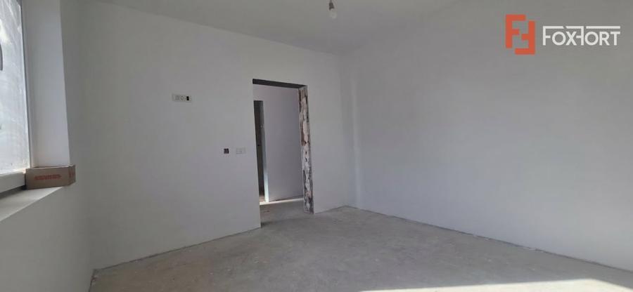 Duplex plan parter, despartit prin camera tehnica - Mosnita Noua - 10