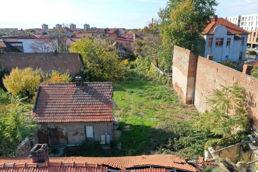 Teren intravilan de vanzare, C.U. (2-1S) + P + 4 + M - 5