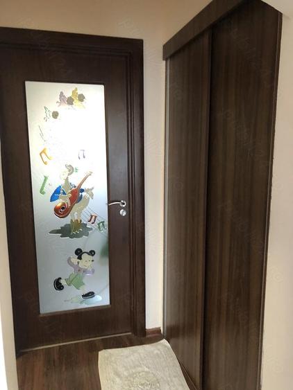 de vanzare apartament 3 camere, zona centrala oras Buhusi, jud.Bacau, complet mobilat si utilat - 3
