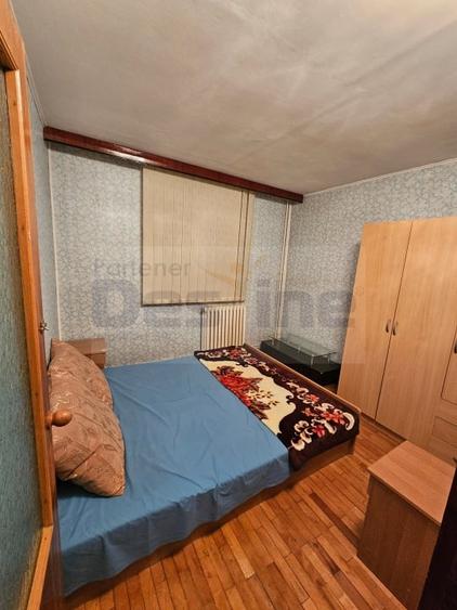 Apartament 3 camere Semidecomandat - Baza 3 - Etaj intermediar - 3