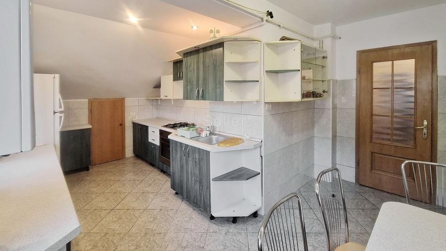 De vanzare apartament cu 3 camere central. - 7