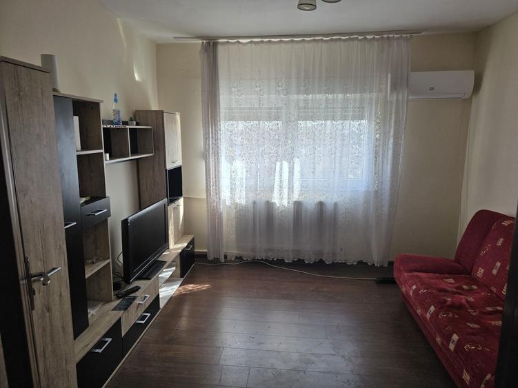 Inchiriez garsoniera zona Vlaicu! - 2