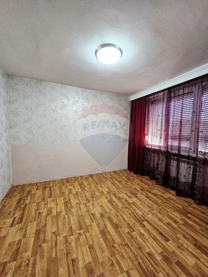 Apartament 3 camere de vânzare – Zona 1 Decembrie, Piatra Neamț - 24