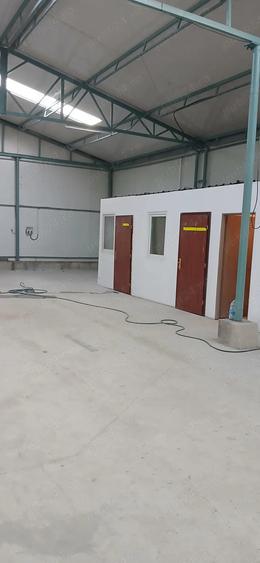Inchiriez hala 300 mp - 1