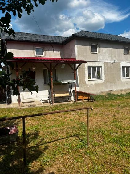 Casă cu 4 camere în Livada