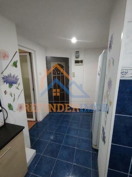 Apartament de vanzare cu 3 camere, zona Titan Auchan - 9