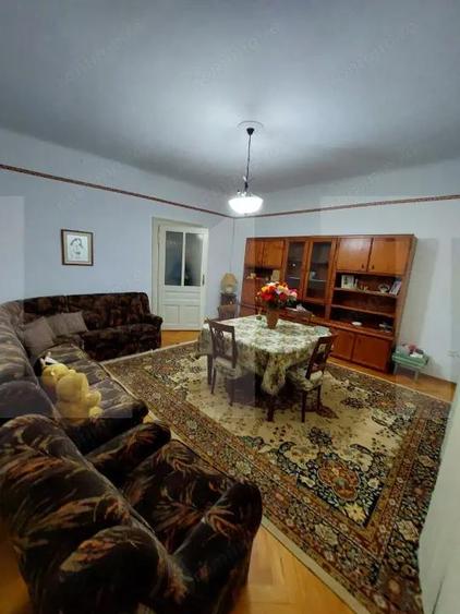 Casa de vanzare, zona Gradi?te - 9