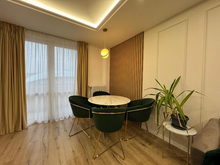 Duplex 3 Camere cu vedere spre Sala Palatului RO+EN - 5